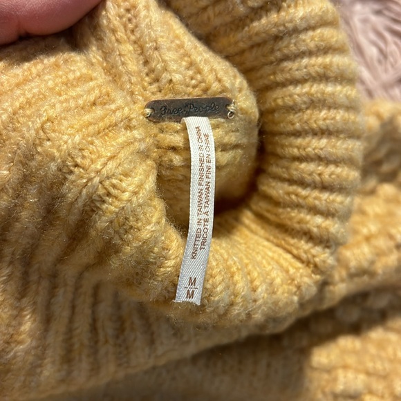 NWT Free People Bradley Pullover Sweater in Camel Heather - Picture 5 of 13